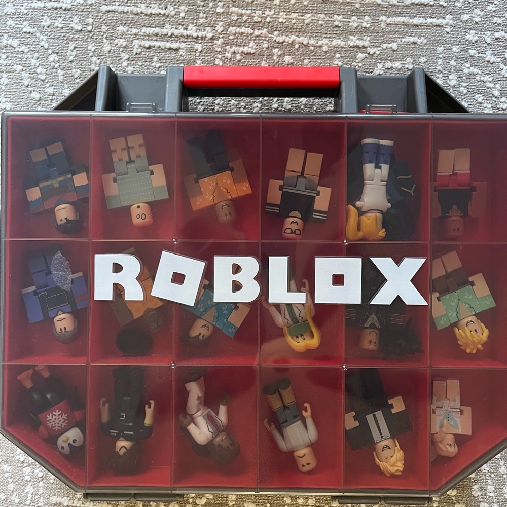 Roblox Red and Gray Carry Case with Roblox Mini Figures